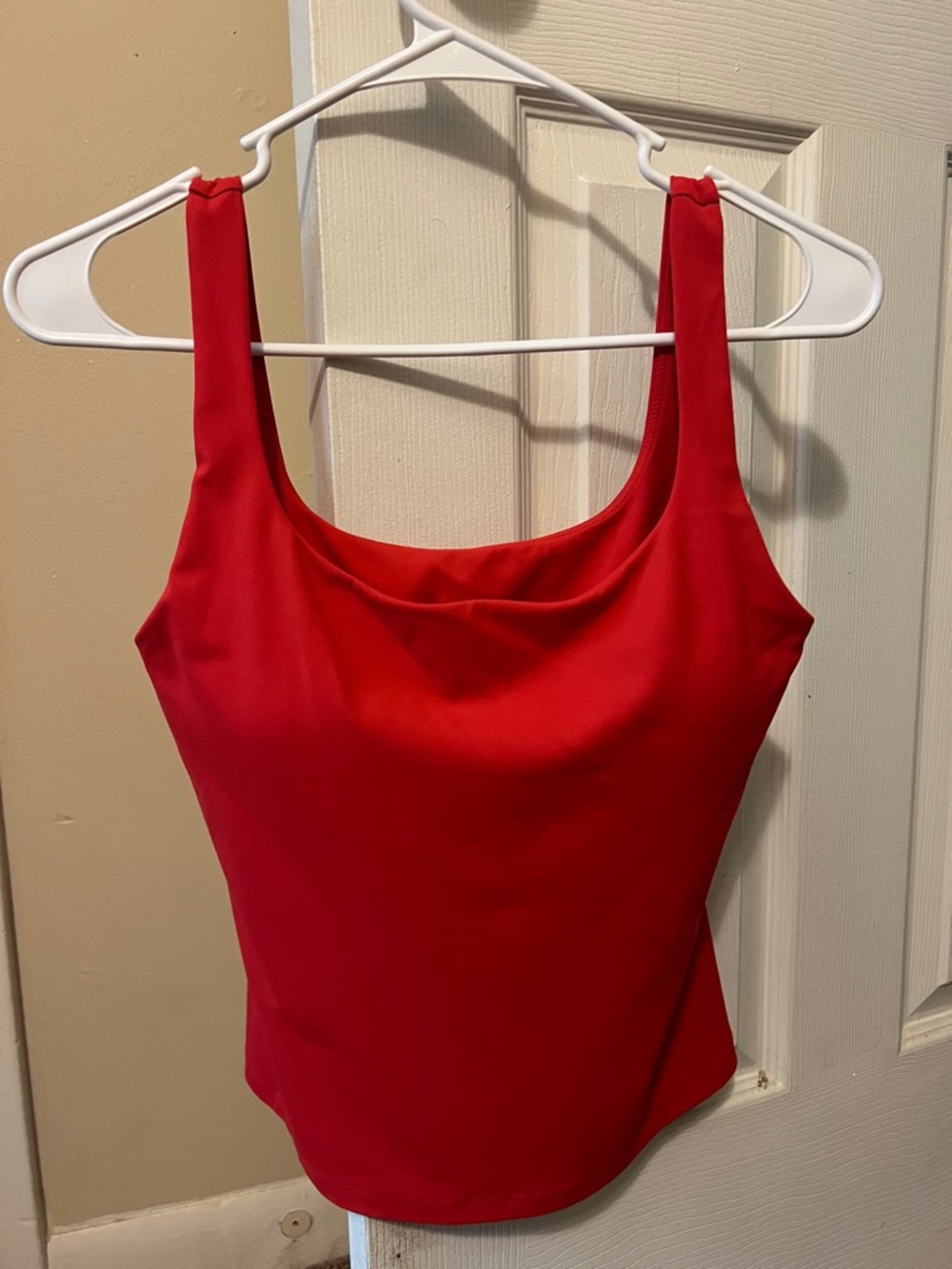 CRZ YOGA Red Scoop Neck Tank Top